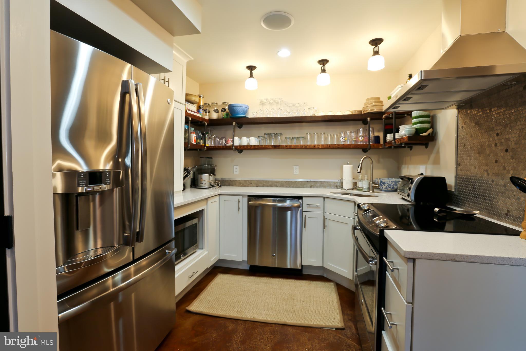 811 T Street Northwest, Unit 2 Washington, DC 20001 - Photo 3 of 16