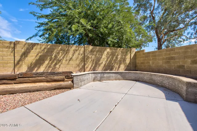 $375,000 | 15805 North 37th Lane, Phoenix, AZ 85053
