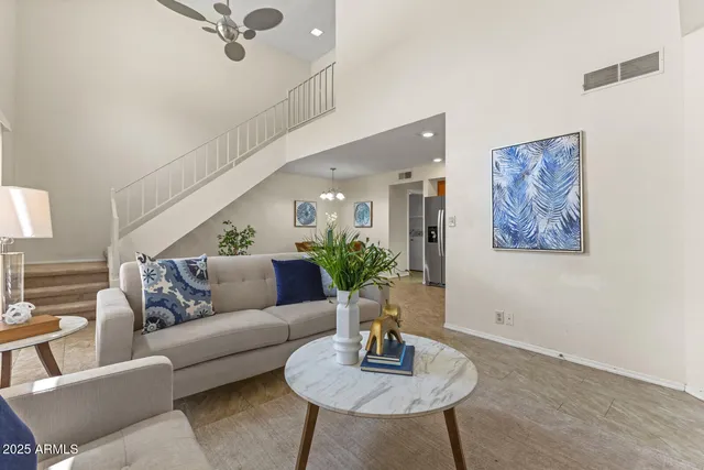 $375,000 | 15805 North 37th Lane, Phoenix, AZ 85053