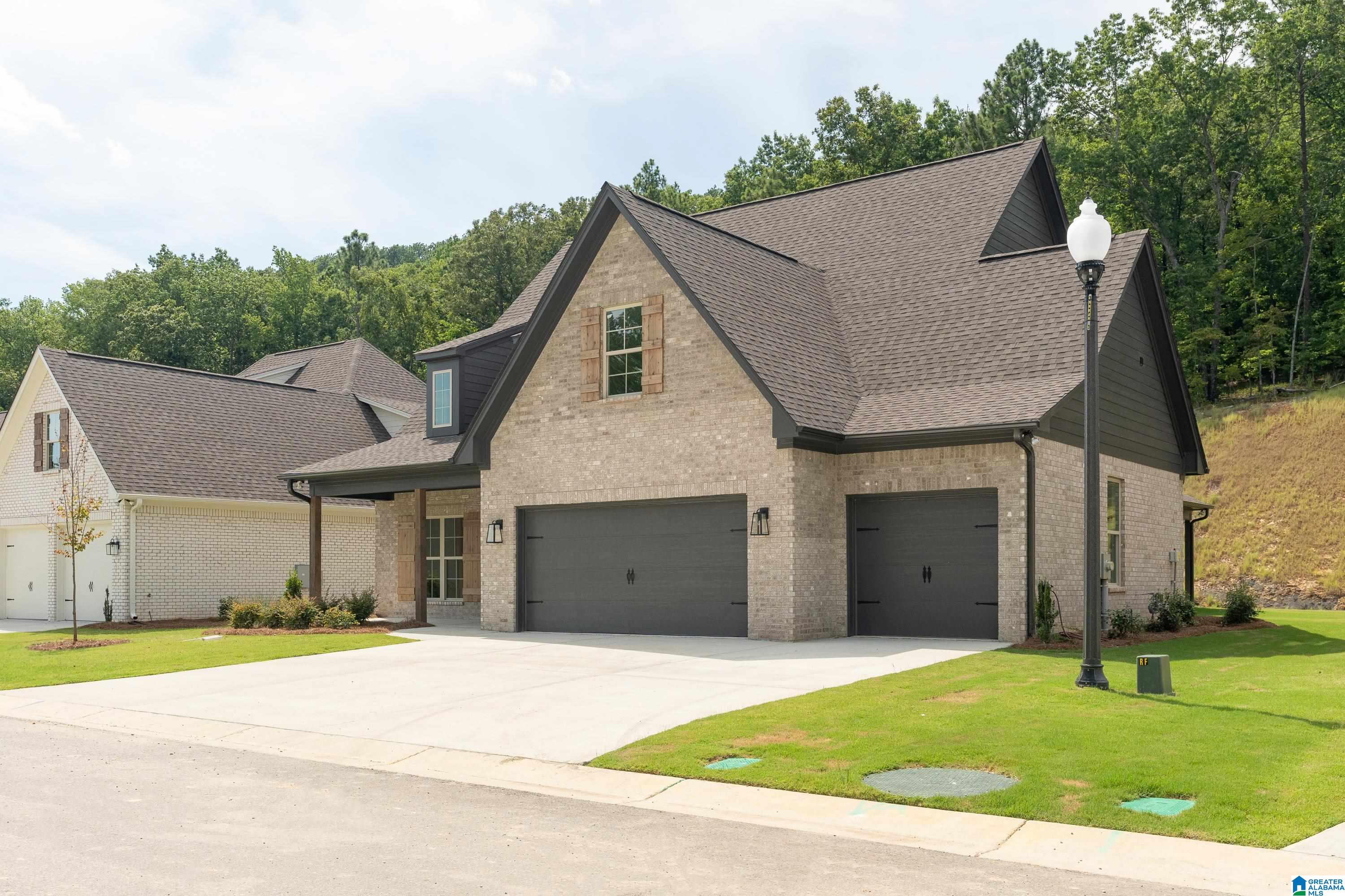 349 Kinross Circle Pelham, AL 35124 - Photo 3 of 46