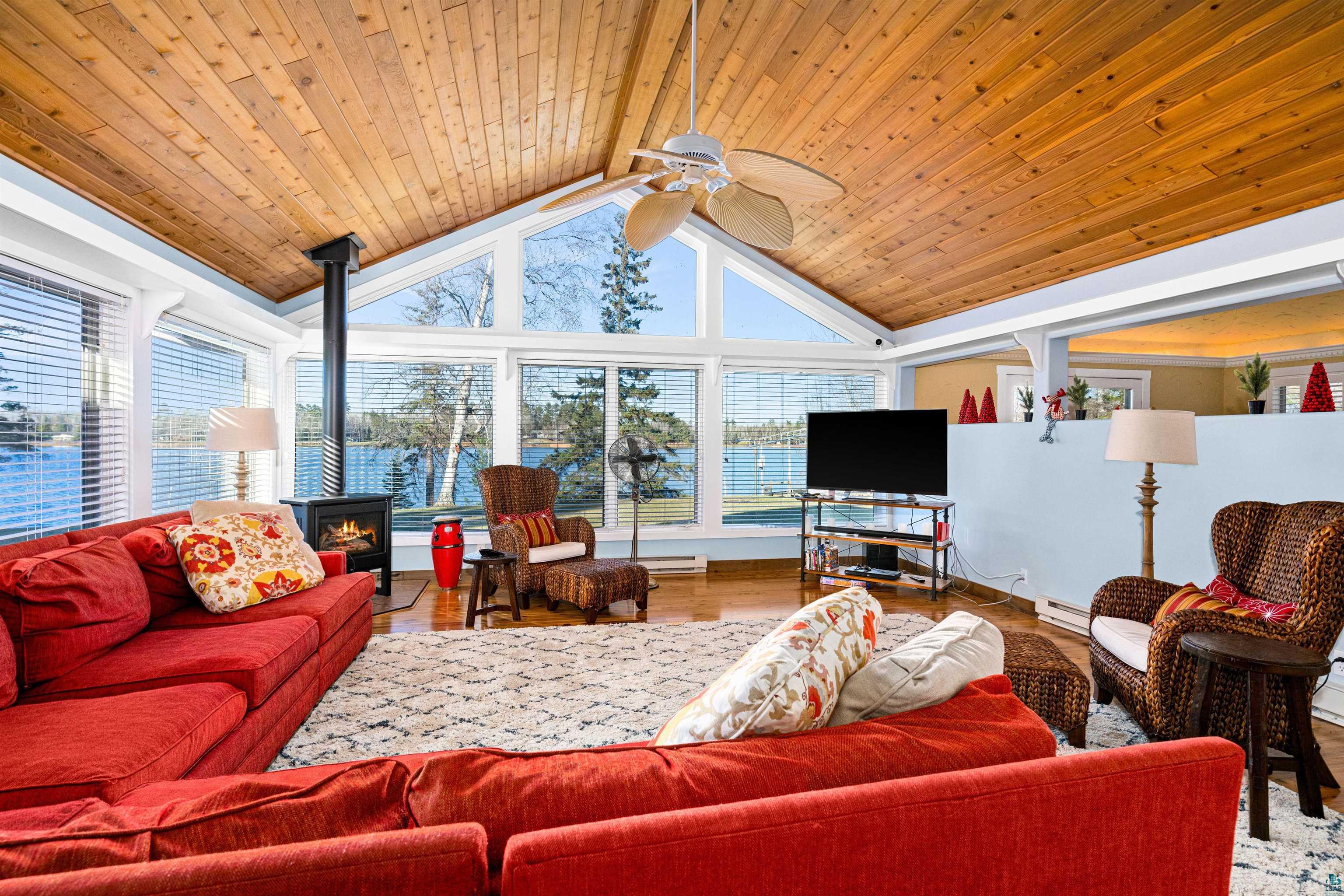 4827 Breezy Point Road Duluth, MN 55803 - Photo 11 of 44 Gallery Image 11