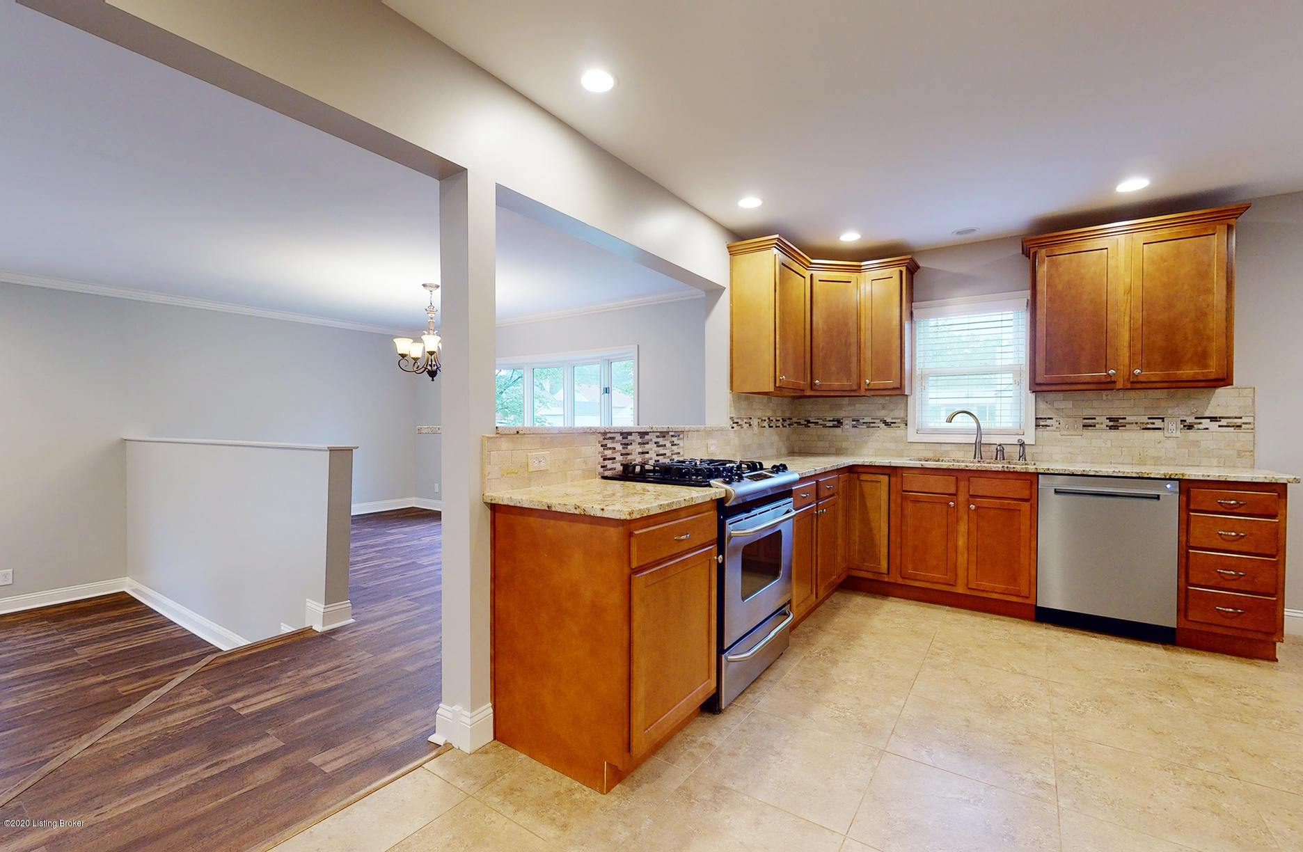 4027 Gloucester Road Louisville, KY 40207 - Photo 7 of 68 4027-Gloucester-Rd-0007