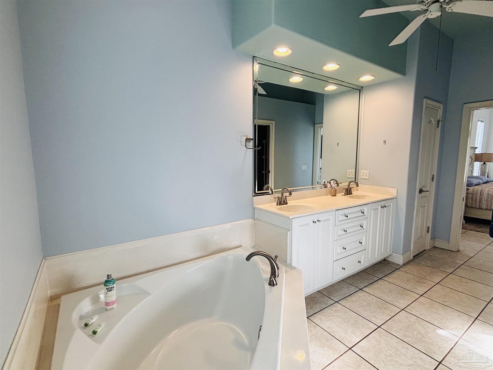 1358 Windsor Park Road Gulf Breeze, FL 32563 - Photo 19 of 24