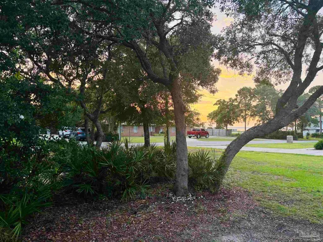 $477,000 | 1358 Windsor Park Road, Gulf Breeze, FL 32563