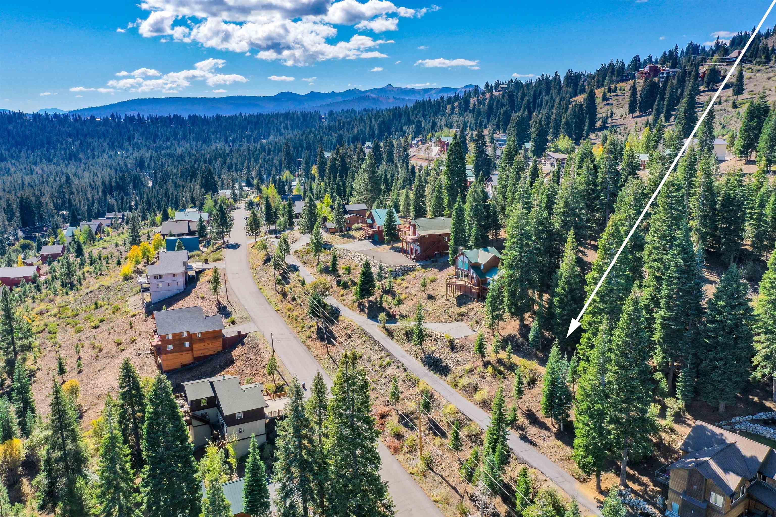 11926 Rhineland Avenue Truckee, CA 96161 - Photo 1 of 15