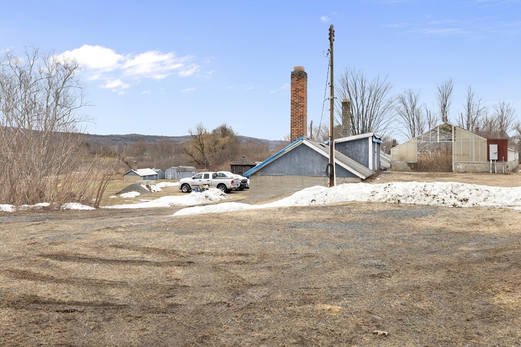 345 Greenfield Road Deerfield, MA 01342 - Photo 13 of 41