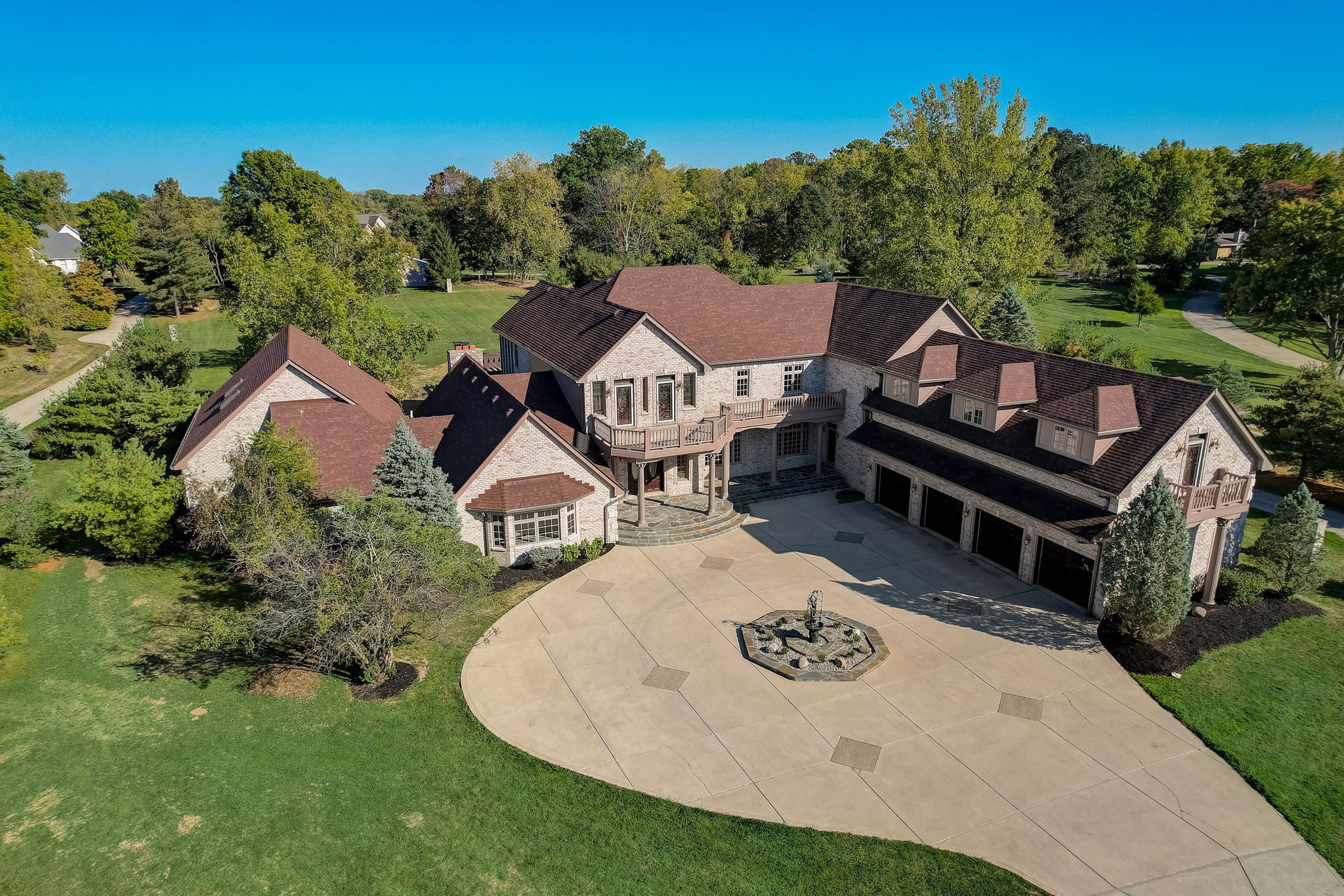 10125 Cumberland Road Fishers, IN 46037 - Photo 2 of 43