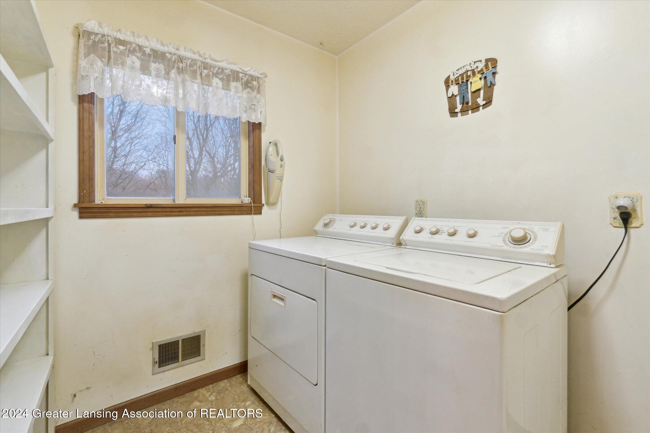 13911 Turner Road Dewitt, MI 48820 - Photo 17 of 55 1st Floor Laundry