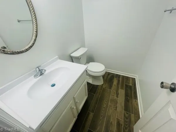 $1,600 | 19 Park Village Lane, Unit A, Greensboro, NC 27455