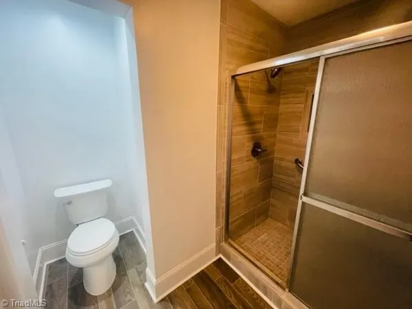 $1,600 | 19 Park Village Lane, Unit A, Greensboro, NC 27455