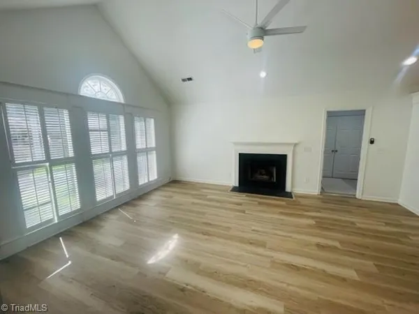 $1,600 | 19 Park Village Lane, Unit A, Greensboro, NC 27455