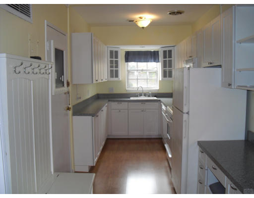 144 Lake Shore Road, Unit 4 Boston, MA 02135 - Photo 2 of 8