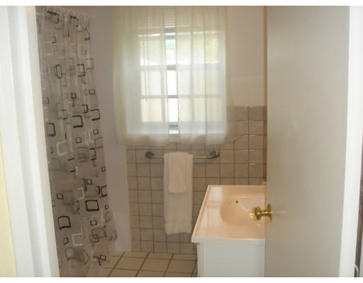 144 Lake Shore Road, Unit 4 Boston, MA 02135 - Photo 4 of 8