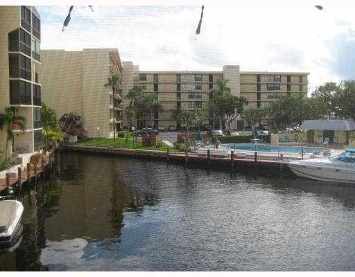 10 Royal Palm Way, Unit 201 Boca Raton, FL 33432 - Photo 4 of 8 Photo 4