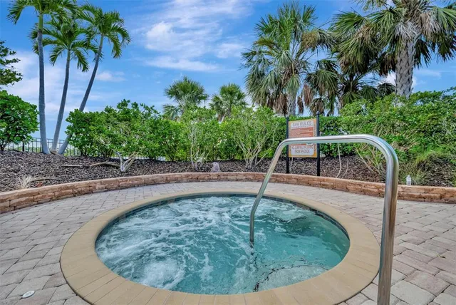 $689,000 | 5548 Sentiero Drive, Nokomis, FL 34275