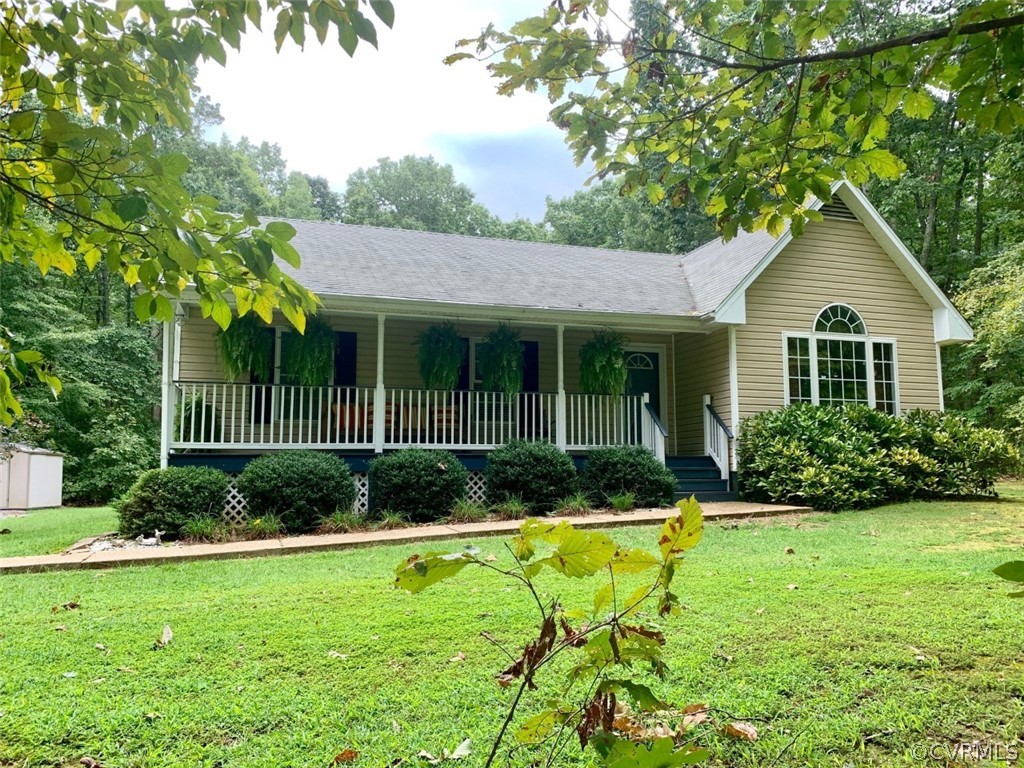 4975 Hill Road Kents Store, VA 23084 - Photo 1 of 31