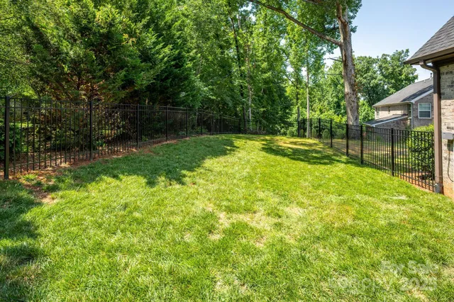 $814,900 | 4017 Halyard Drive, Denver, NC 28037