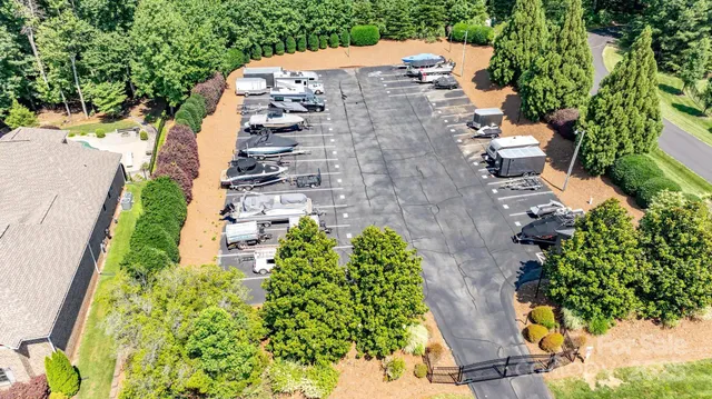 $814,900 | 4017 Halyard Drive, Denver, NC 28037