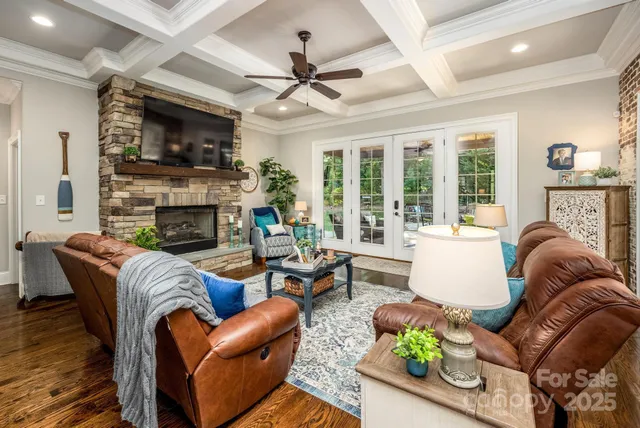 $814,900 | 4017 Halyard Drive, Denver, NC 28037