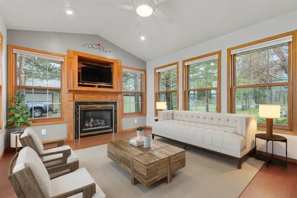 $625,000 | 204875 Lake Drive, Rosholt, WI 54473