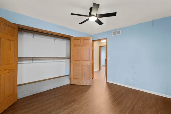 $625,000 | 204875 Lake Drive, Rosholt, WI 54473