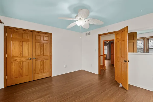 $625,000 | 204875 Lake Drive, Rosholt, WI 54473