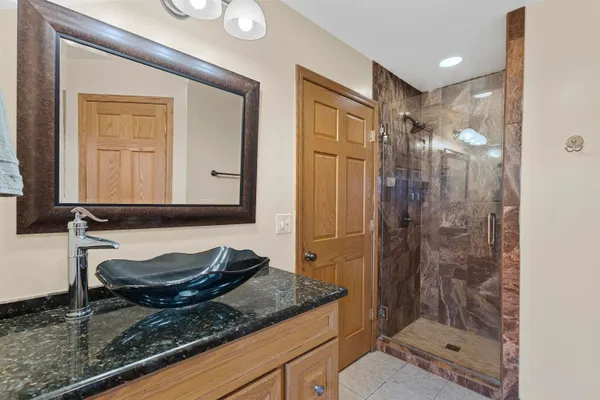 $625,000 | 204875 Lake Drive, Rosholt, WI 54473