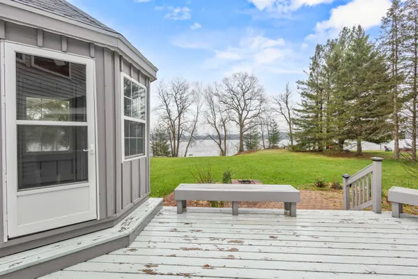 $625,000 | 204875 Lake Drive, Rosholt, WI 54473
