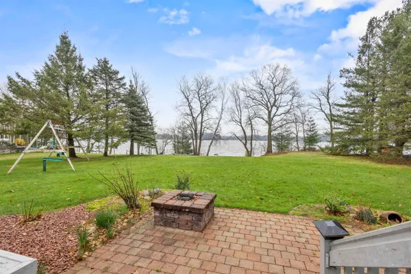 $625,000 | 204875 Lake Drive, Rosholt, WI 54473