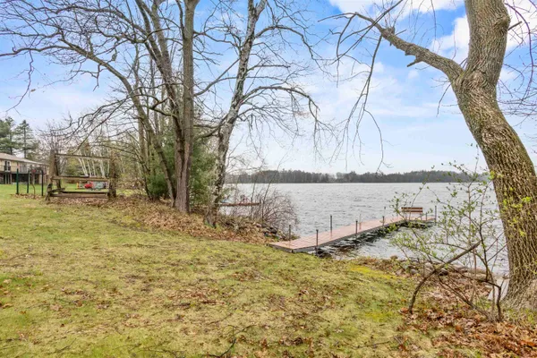 $625,000 | 204875 Lake Drive, Rosholt, WI 54473