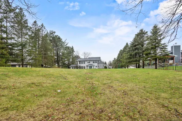 $625,000 | 204875 Lake Drive, Rosholt, WI 54473