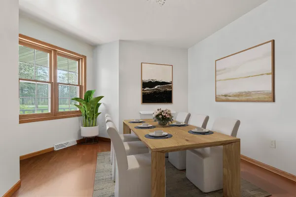 $625,000 | 204875 Lake Drive, Rosholt, WI 54473