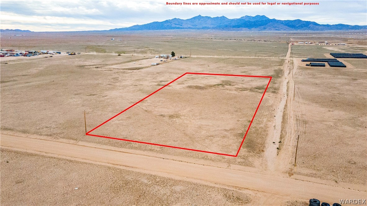 0 East Parker Road, Unit 119 Kingman, AZ 86401 - Photo 5 of 16 Expansive land parcel featuring a flat, undeveloped terrain
