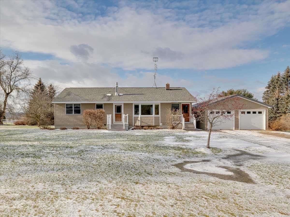 301 Quaker Village Road Weybridge, VT 05753 - Photo 1 of 20
