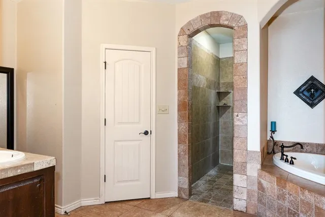 $349,900 | 508 Moonlight Trail, Stephenville, TX 76401