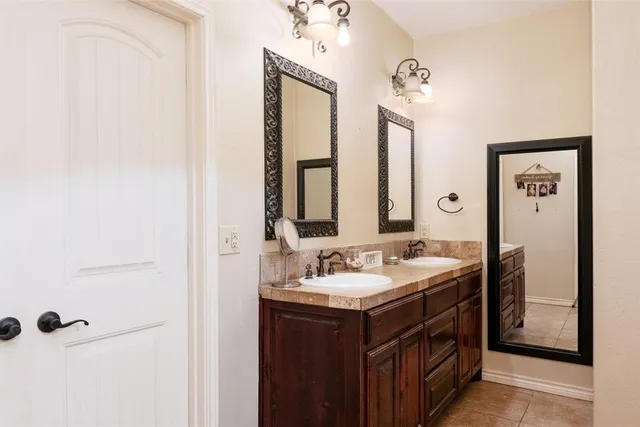 $349,900 | 508 Moonlight Trail, Stephenville, TX 76401