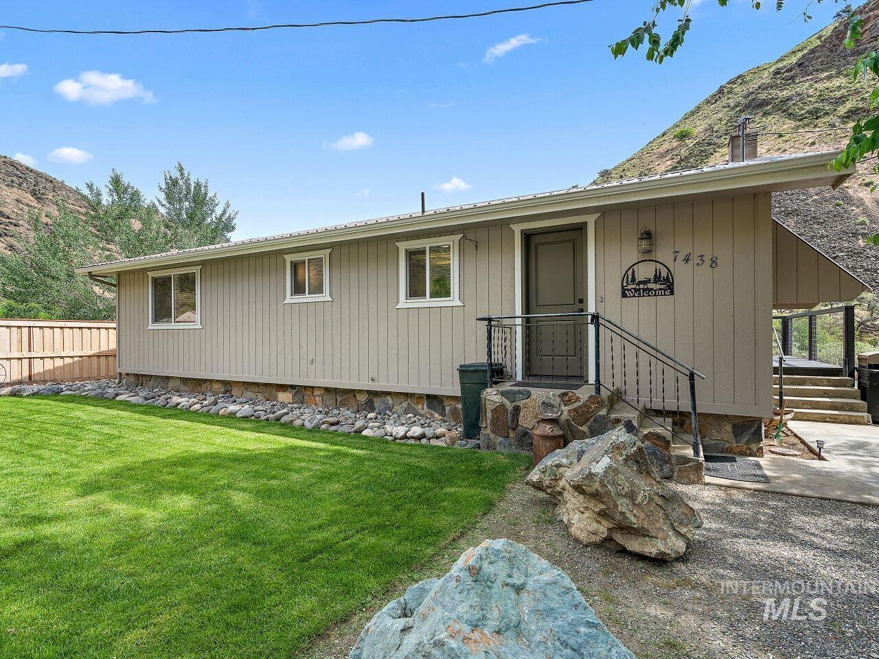 7438 Highway 95 Riggins, ID 83549 - Photo 14 of 36
