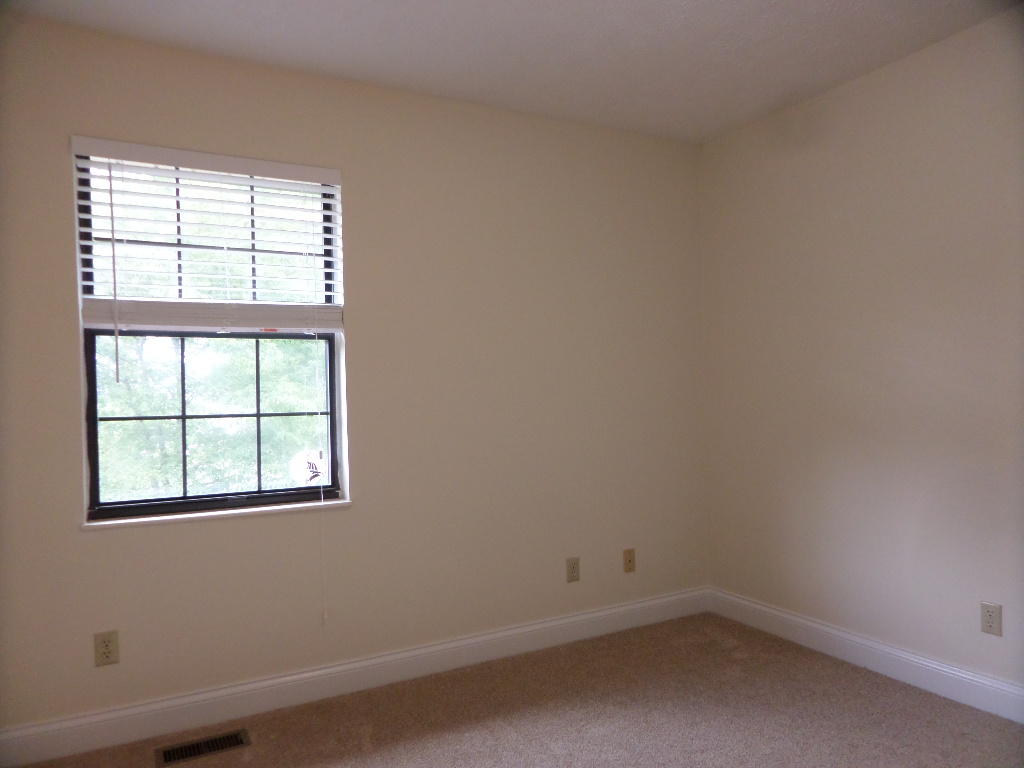102 Meadowlark Lane Oak Ridge, TN 37830 - Photo 24 of 30 SAM_0202