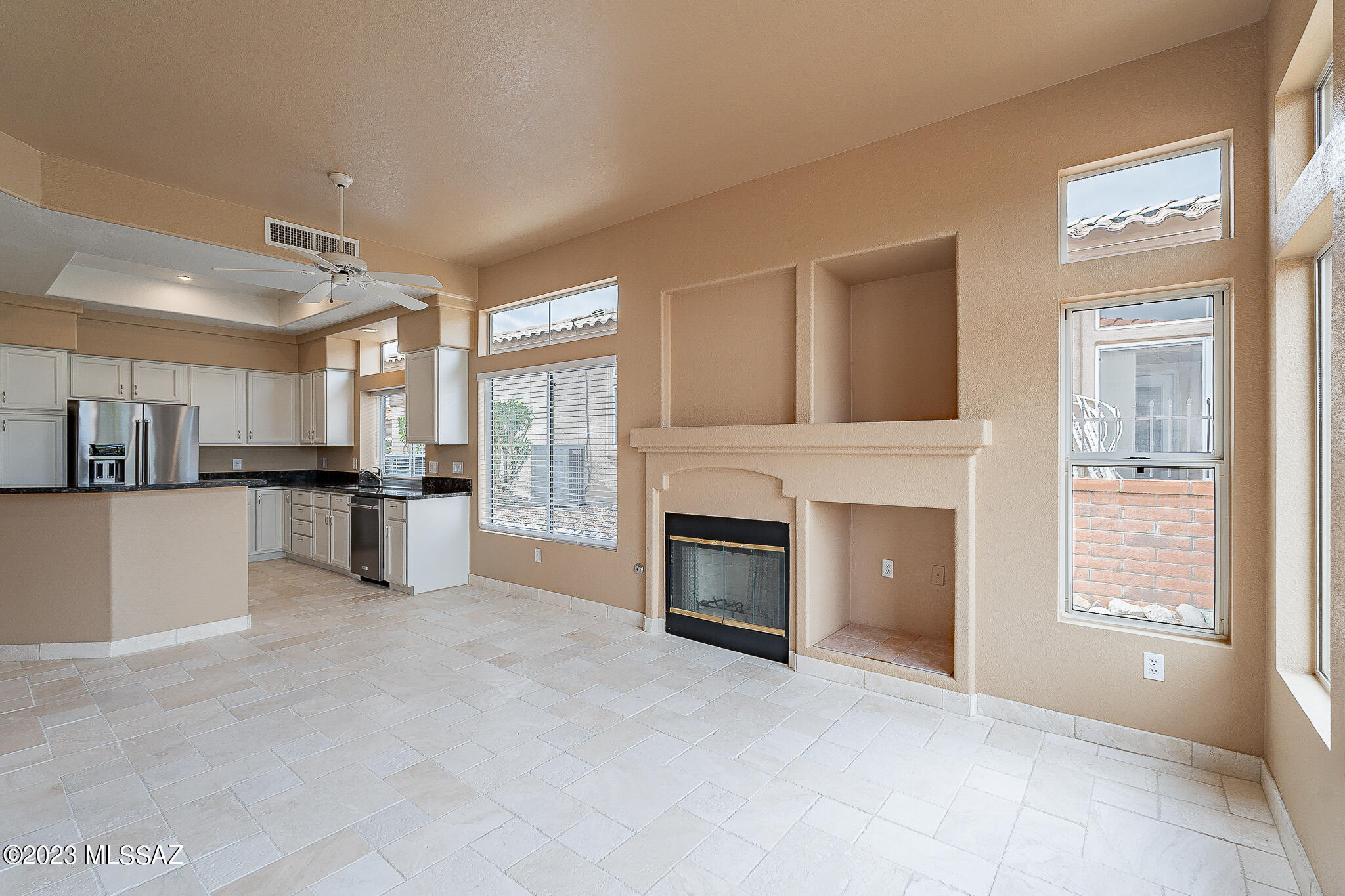 1685 East Crown Ridge Way Oro Valley, AZ 85755 - Photo 10 of 31