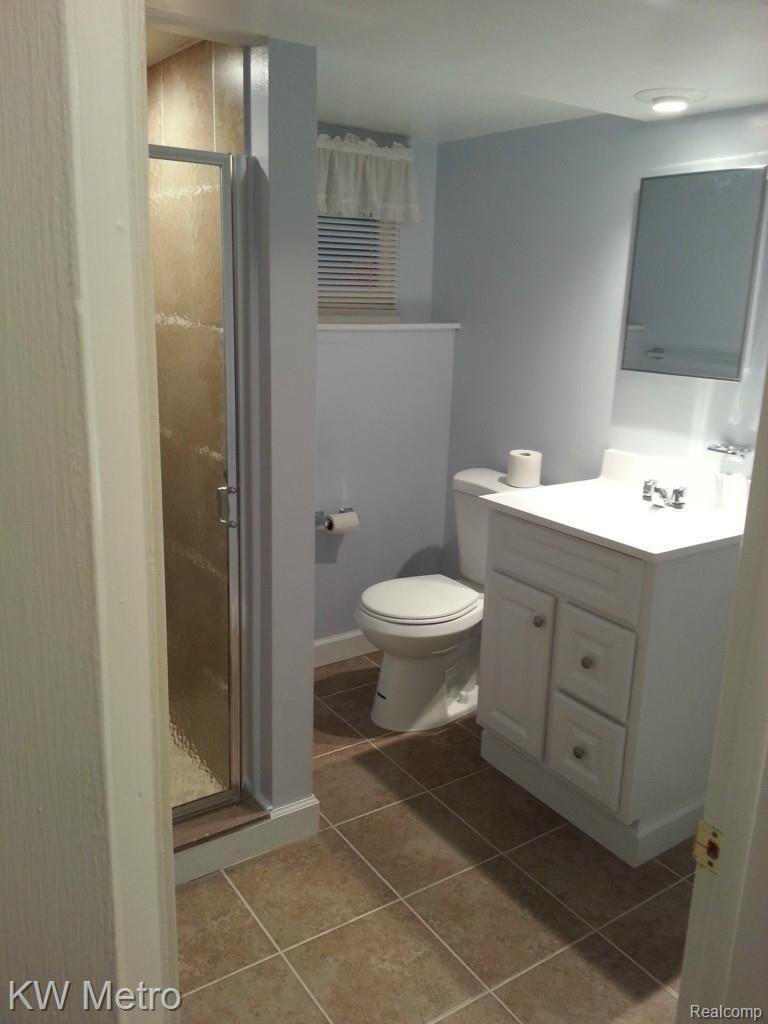 33992 Dequindre Road Sterling Heights, MI 48310 - Photo 25 of 36 12-8-13 chris phone 798.jpg
