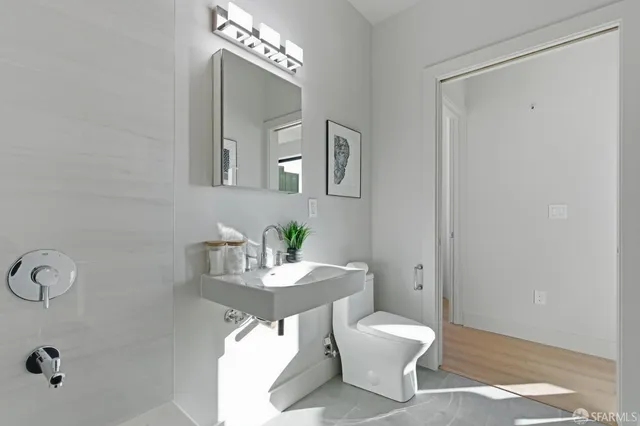 $2,366 | 3945 Judah Street, Unit 303, San Francisco, CA 94122