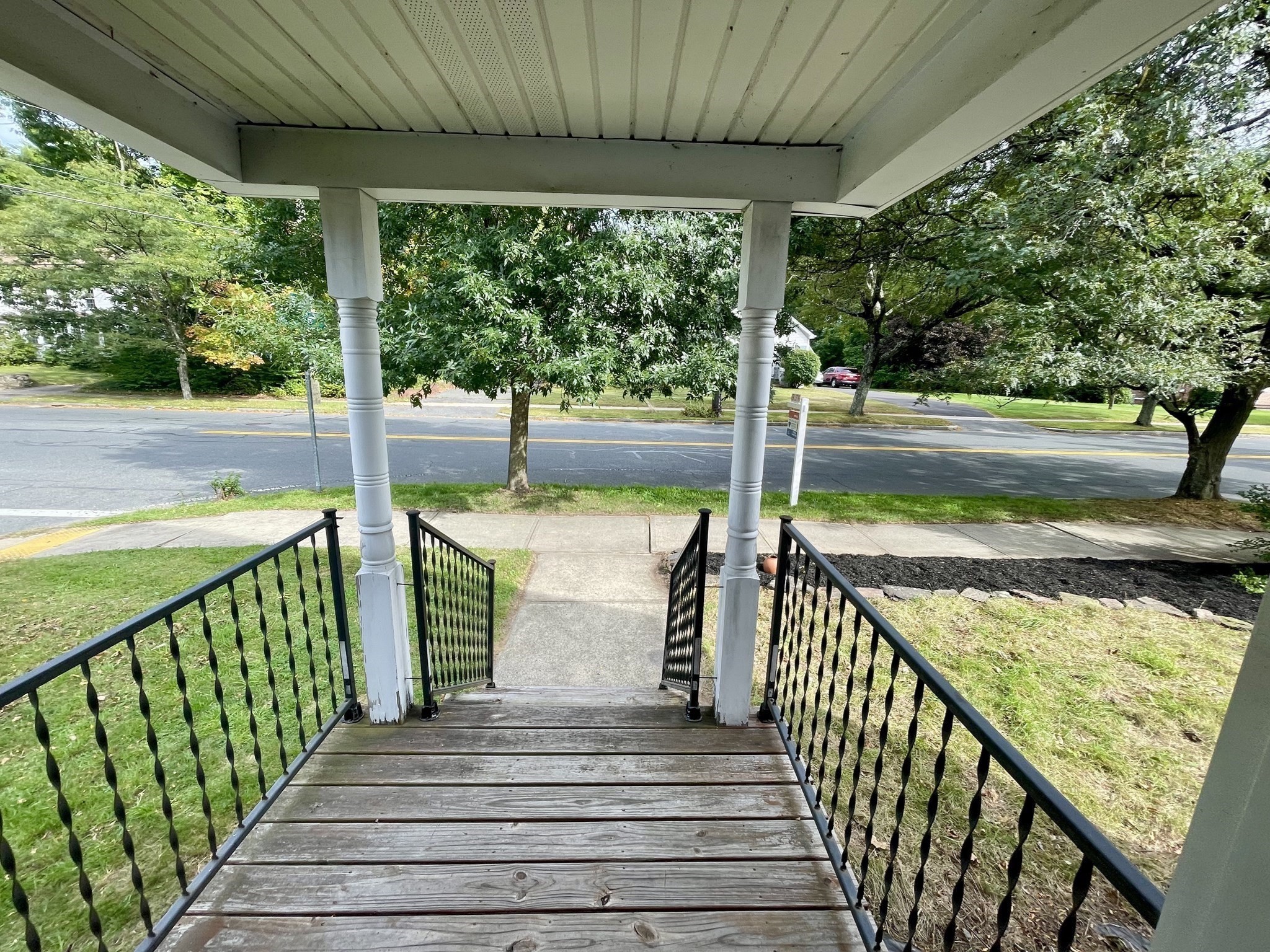 222 Parker Street Springfield, MA 01151 - Photo 4 of 28 Gallery Image 4