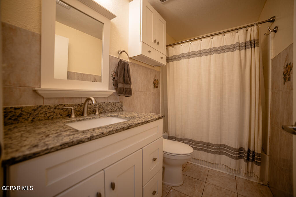 3601 Waterspring Way El Paso, TX 79936 - Photo 6 of 10 E48A3737-1