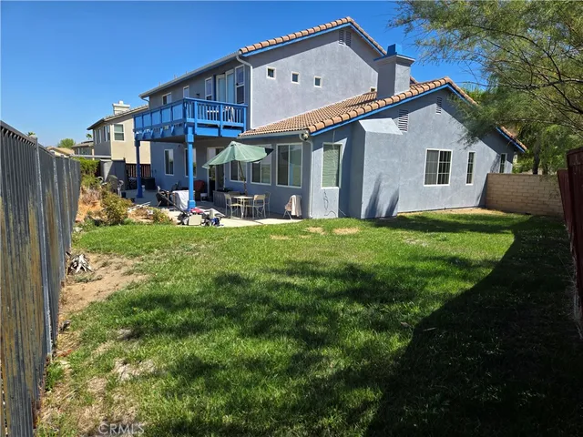 a view of entryway and hall