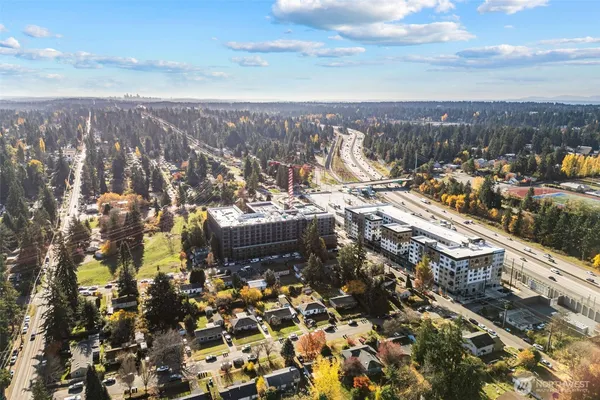 $8,716,490 | 190-xx 190-xx 10th (assemblage) Avenue Northeast, Seattle, WA 98122