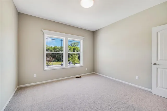 $585,100 | 7015 Northeast 103rd Court, Kansas City, MO 64156