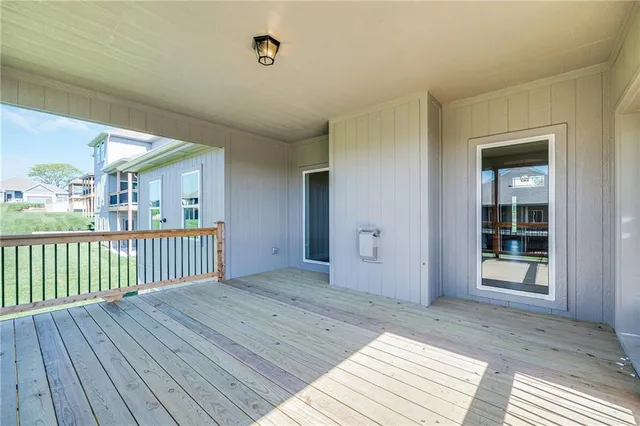 $585,100 | 7015 Northeast 103rd Court, Kansas City, MO 64156