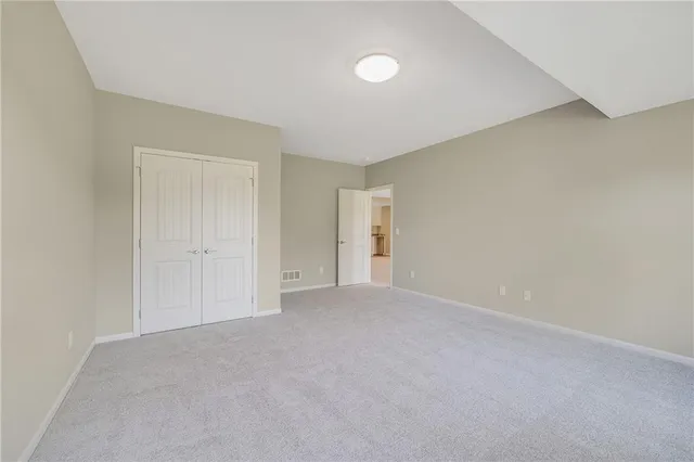 $585,100 | 7015 Northeast 103rd Court, Kansas City, MO 64156