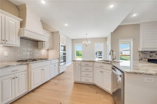 $585,100 | 7015 Northeast 103rd Court, Kansas City, MO 64156