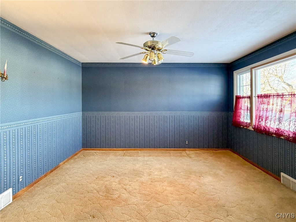 1210 Garden Road Utica, NY 13501 - Photo 9 of 44